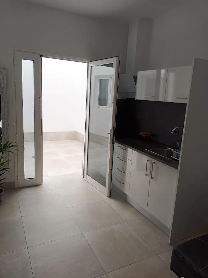 La Gaviota Appartement Arrecife  Buitenkant foto